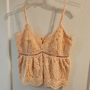 NWT Willow Root Light Pink Lace Top. Size M.
